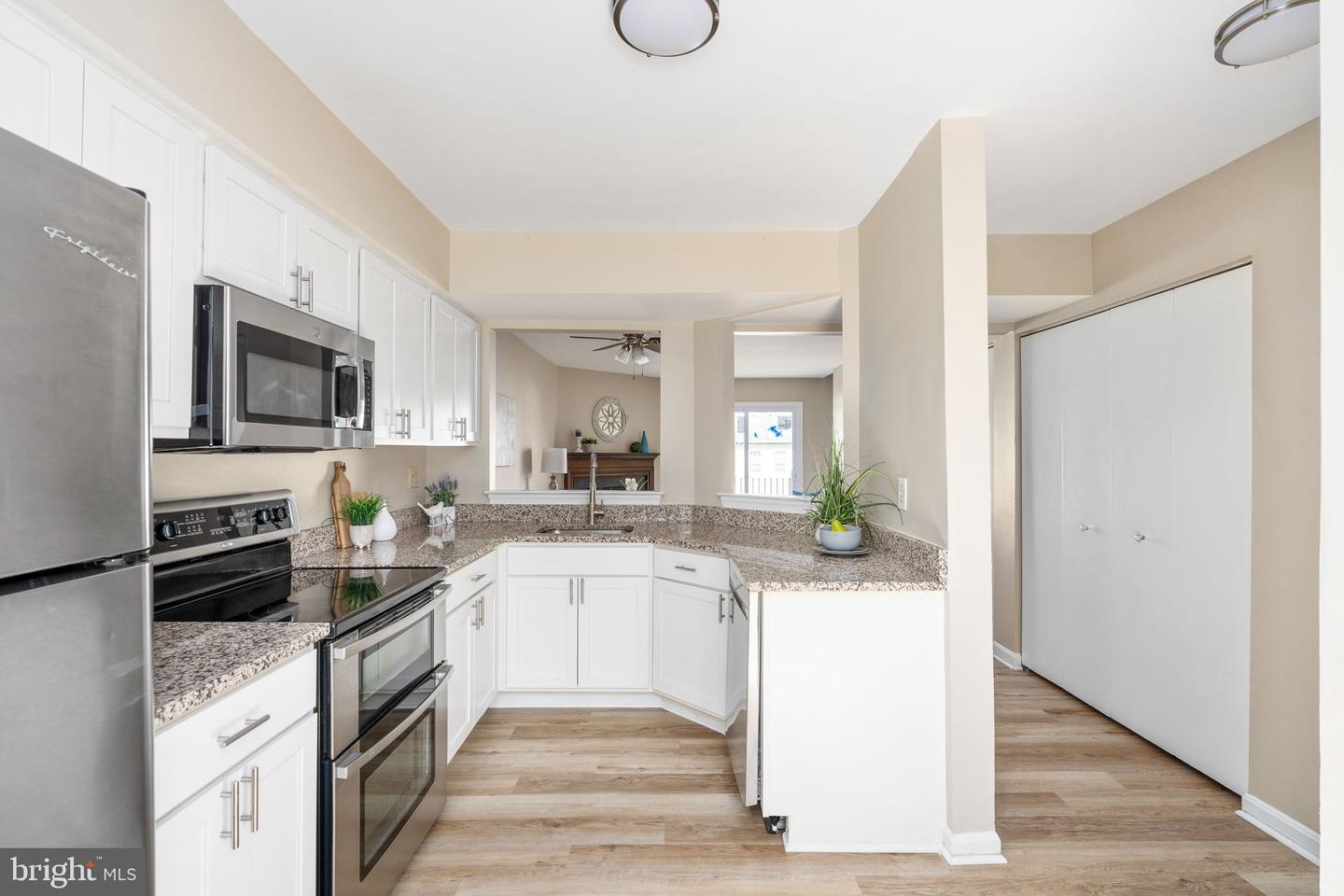15370 GATEHOUSE TER, WOODBRIDGE, Virginia 22191, 2 Bedrooms Bedrooms, ,3 BathroomsBathrooms,Residential,For sale,15370 GATEHOUSE TER,VAPW2097074 MLS # VAPW2097074