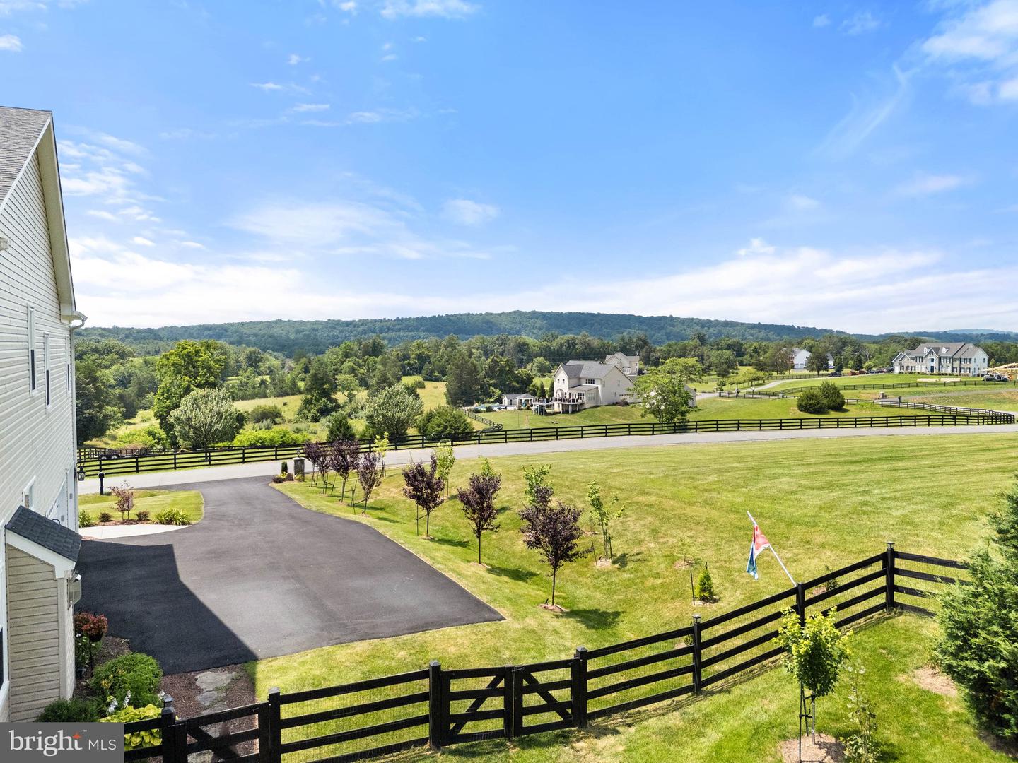20524 STONE FOX CT, LEESBURG, Virginia 20175, 5 Bedrooms Bedrooms, ,5 BathroomsBathrooms,Residential,For sale,20524 STONE FOX CT,VALO2099598 MLS # VALO2099598