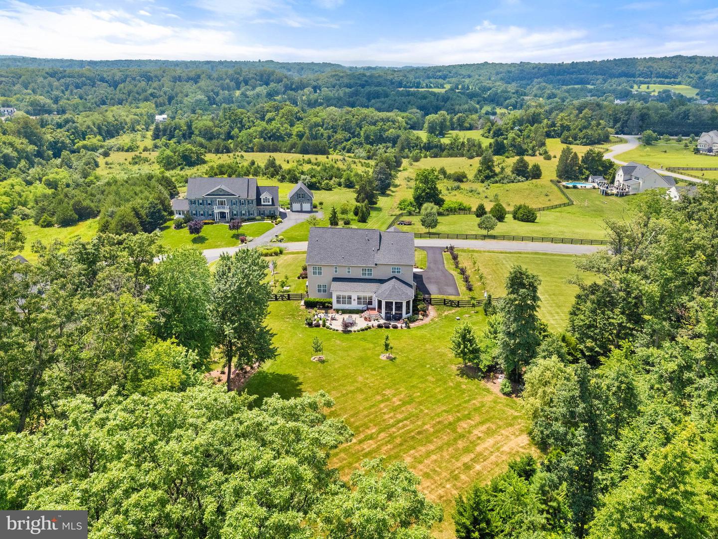 20524 STONE FOX CT, LEESBURG, Virginia 20175, 5 Bedrooms Bedrooms, ,5 BathroomsBathrooms,Residential,For sale,20524 STONE FOX CT,VALO2099598 MLS # VALO2099598