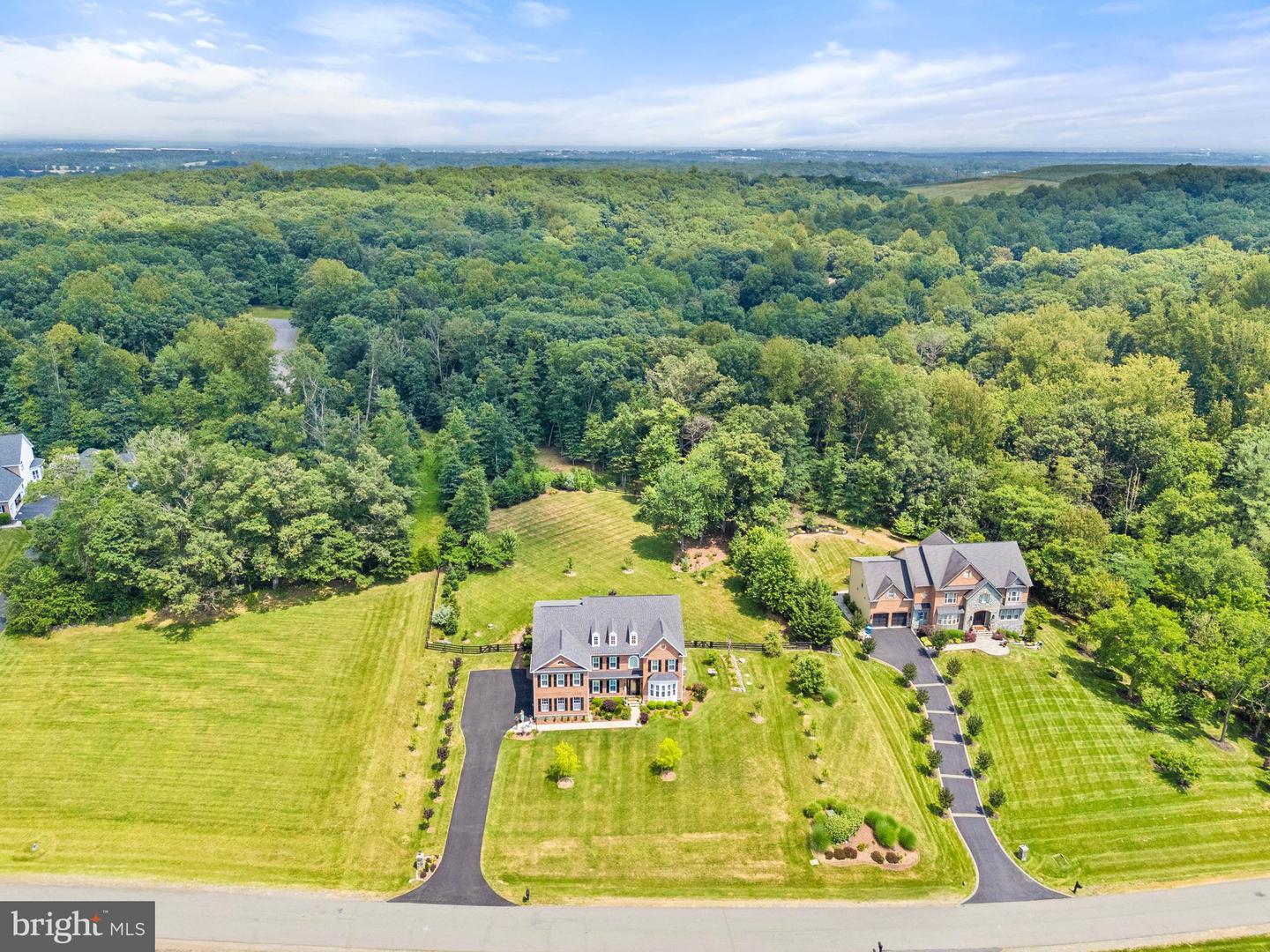 20524 STONE FOX CT, LEESBURG, Virginia 20175, 5 Bedrooms Bedrooms, ,5 BathroomsBathrooms,Residential,For sale,20524 STONE FOX CT,VALO2099598 MLS # VALO2099598