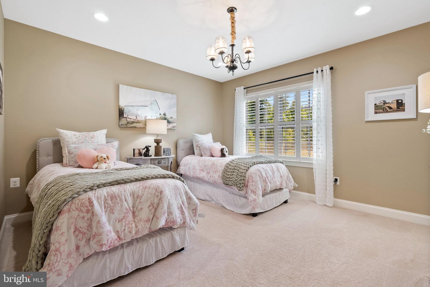 20524 STONE FOX CT, LEESBURG, Virginia 20175, 5 Bedrooms Bedrooms, ,5 BathroomsBathrooms,Residential,For sale,20524 STONE FOX CT,VALO2099598 MLS # VALO2099598