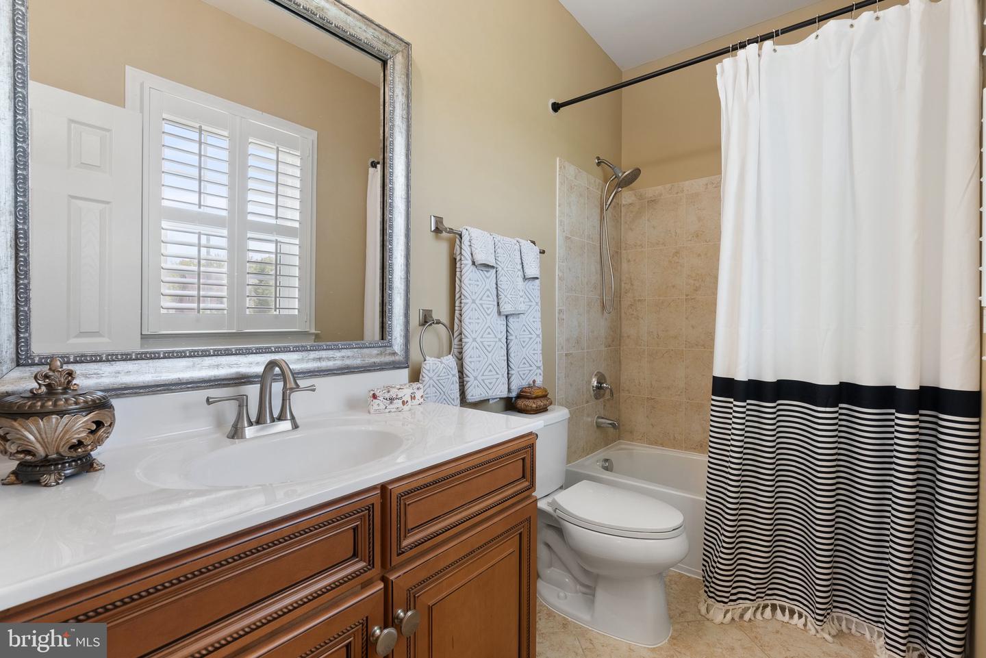 20524 STONE FOX CT, LEESBURG, Virginia 20175, 5 Bedrooms Bedrooms, ,5 BathroomsBathrooms,Residential,For sale,20524 STONE FOX CT,VALO2099598 MLS # VALO2099598