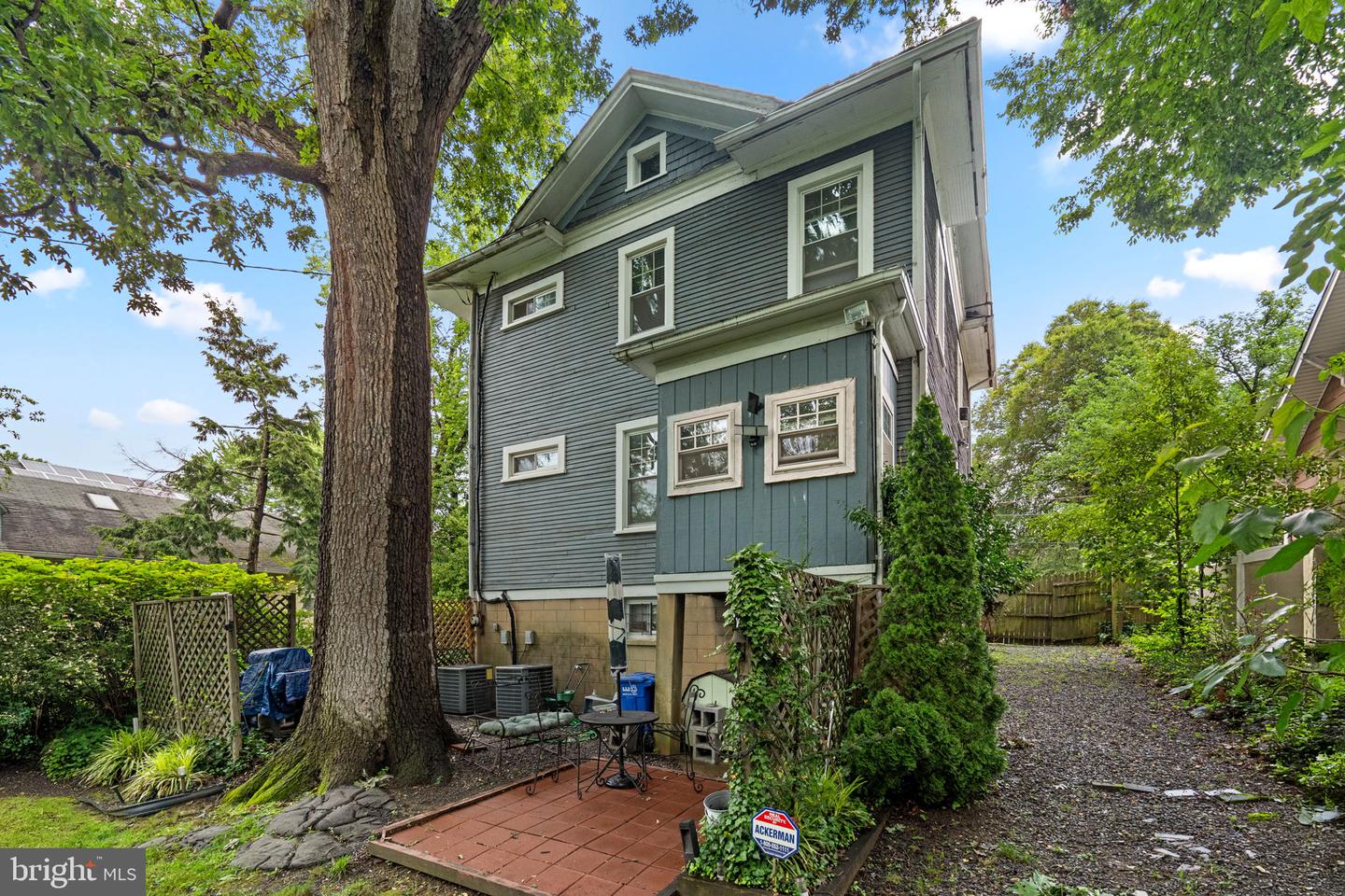 6626 1ST ST NW, WASHINGTON, District Of Columbia 20012, 4 Bedrooms Bedrooms, ,1 BathroomBathrooms,Residential,For sale,6626 1ST ST NW,DCDC2205972 MLS # DCDC2205972