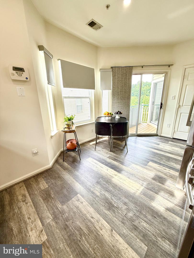 6541 GRANGE LN #401, ALEXANDRIA, Virginia 22315, 2 Bedrooms Bedrooms, ,2 BathroomsBathrooms,Residential,For sale,6541 GRANGE LN #401,VAFX2247798 MLS # VAFX2247798