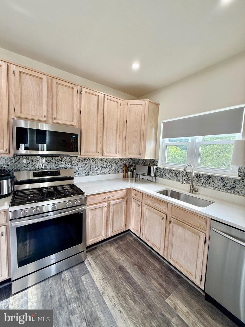 6541 GRANGE LN #401, ALEXANDRIA, Virginia 22315, 2 Bedrooms Bedrooms, ,2 BathroomsBathrooms,Residential,For sale,6541 GRANGE LN #401,VAFX2247798 MLS # VAFX2247798
