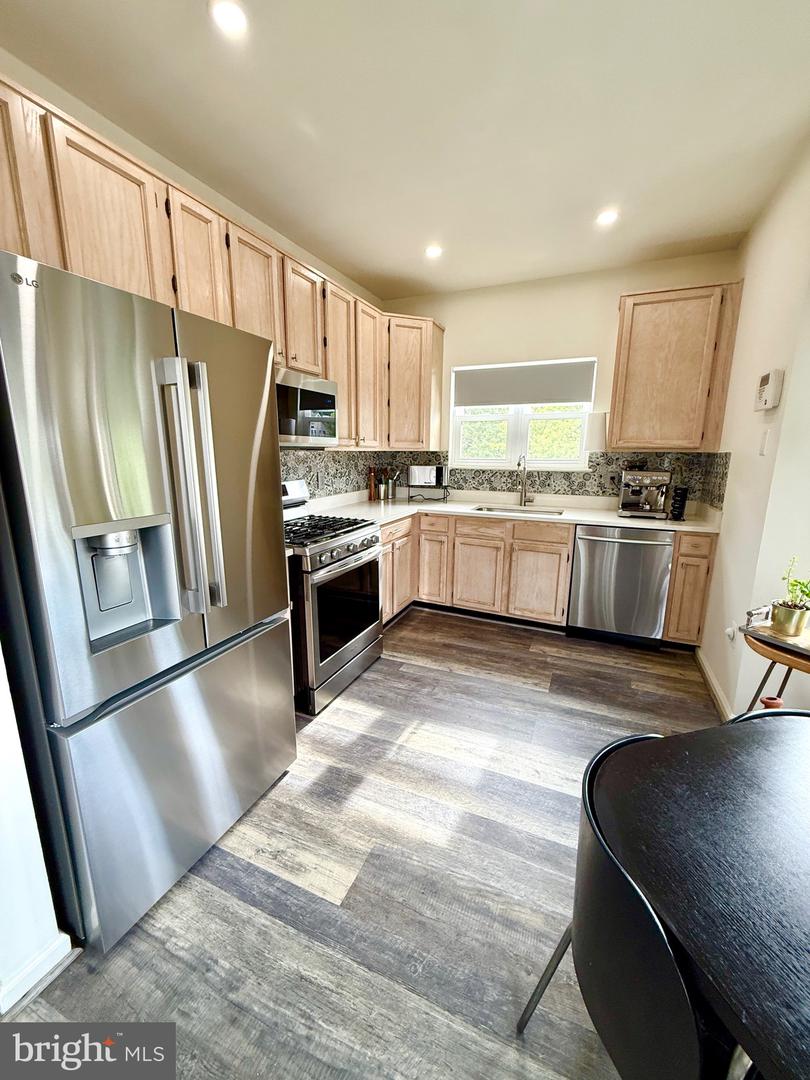 6541 GRANGE LN #401, ALEXANDRIA, Virginia 22315, 2 Bedrooms Bedrooms, ,2 BathroomsBathrooms,Residential,For sale,6541 GRANGE LN #401,VAFX2247798 MLS # VAFX2247798