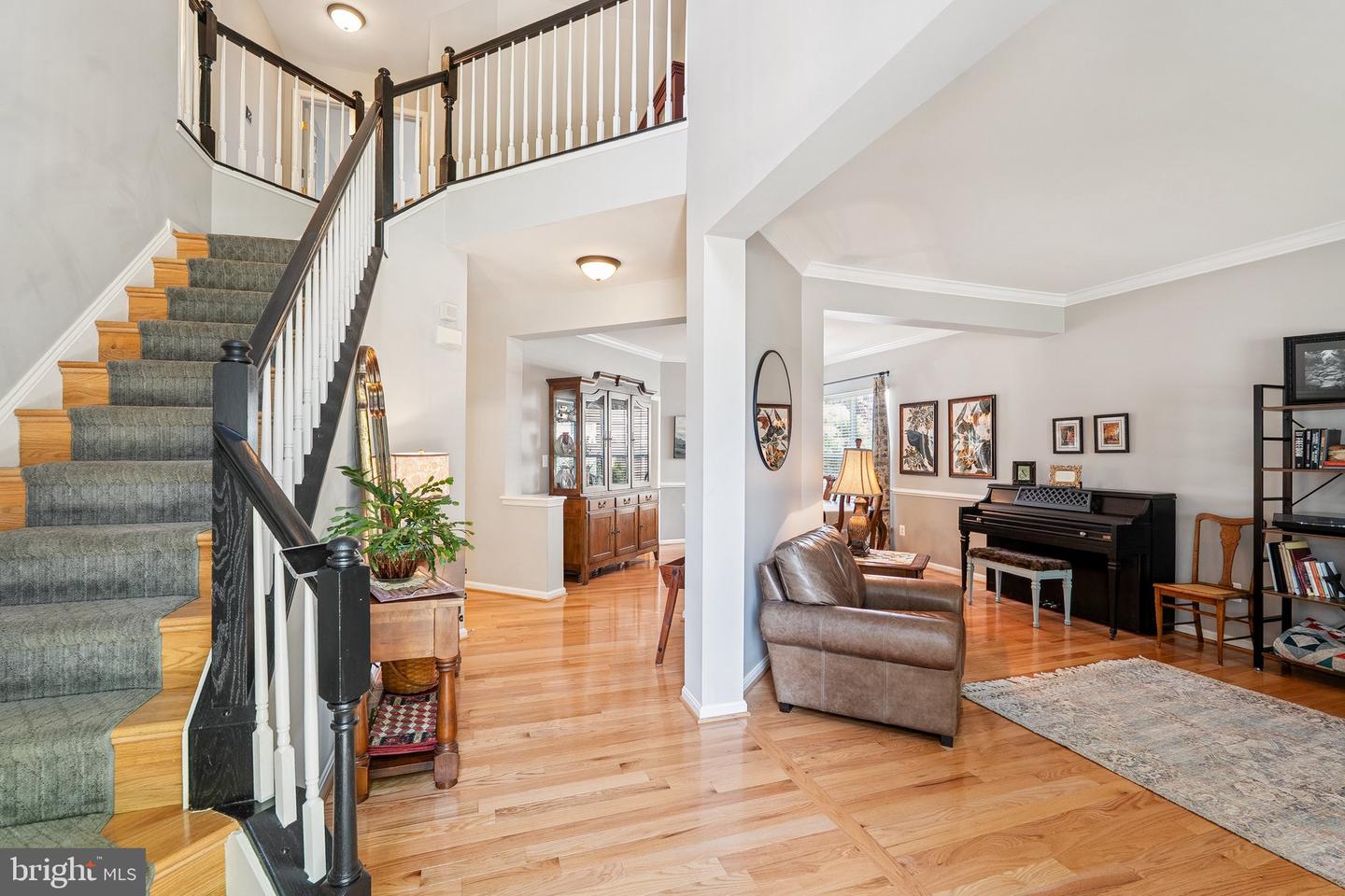 18265 OAK LAKE CT, LEESBURG, Virginia 20176, 4 Bedrooms Bedrooms, ,3 BathroomsBathrooms,Residential,For sale,18265 OAK LAKE CT,VALO2099714 MLS # VALO2099714