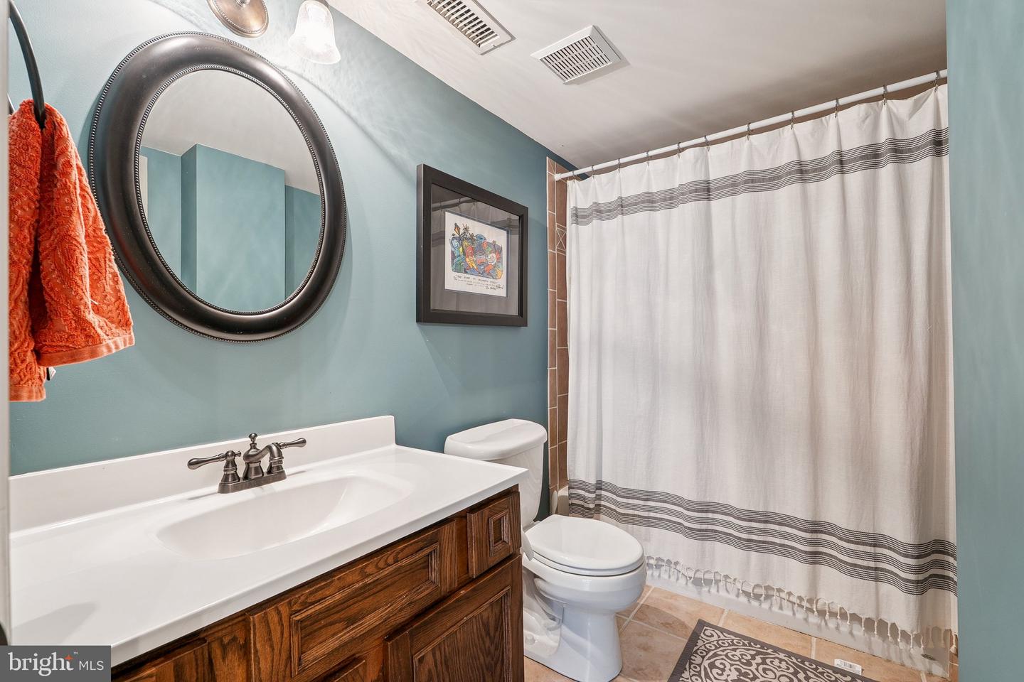 18265 OAK LAKE CT, LEESBURG, Virginia 20176, 4 Bedrooms Bedrooms, ,3 BathroomsBathrooms,Residential,For sale,18265 OAK LAKE CT,VALO2099714 MLS # VALO2099714