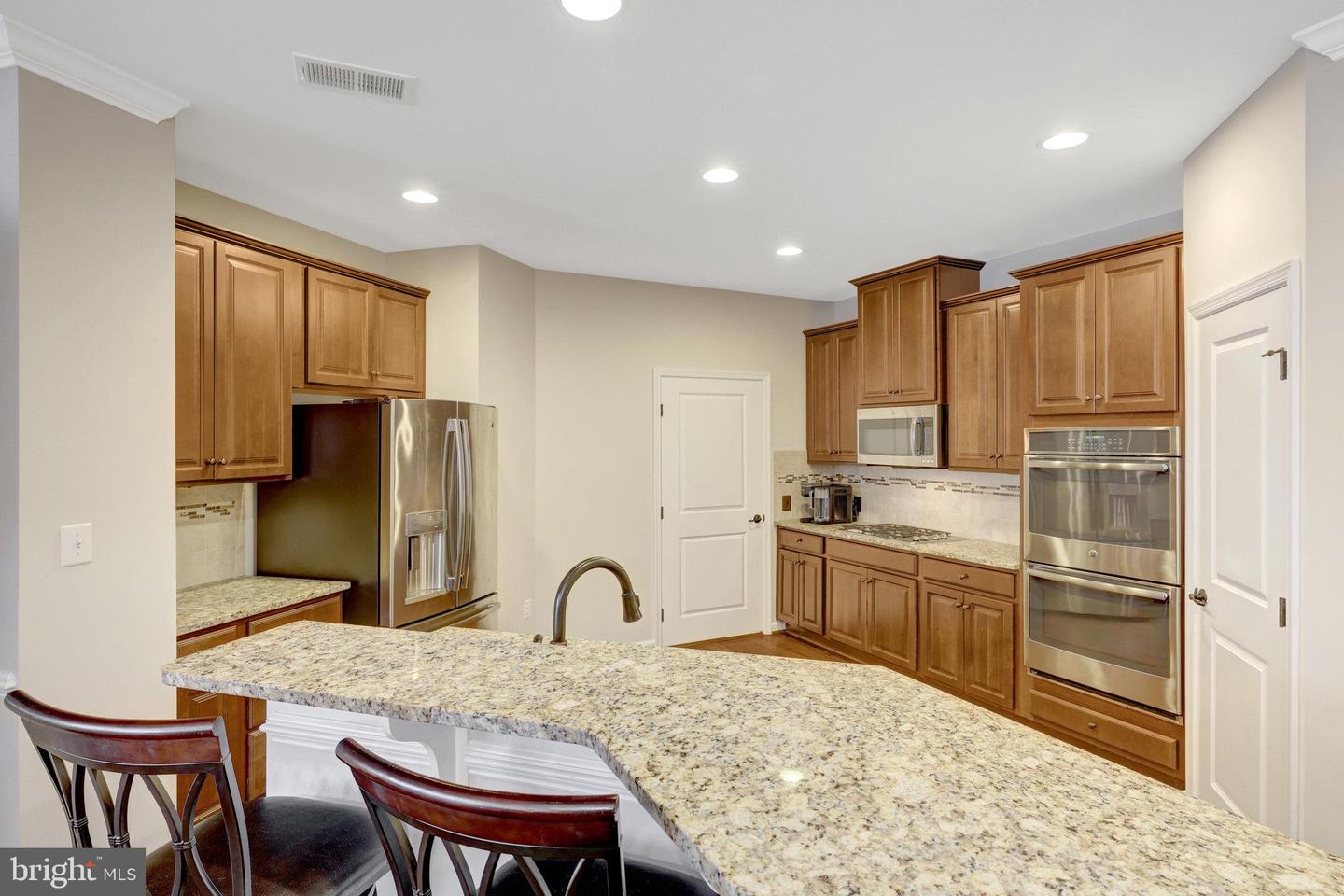 24859 HELMS TER, ALDIE, Virginia 20105, 3 Bedrooms Bedrooms, 8 Rooms Rooms,2 BathroomsBathrooms,Residential,For sale,24859 HELMS TER,VALO2099782 MLS # VALO2099782