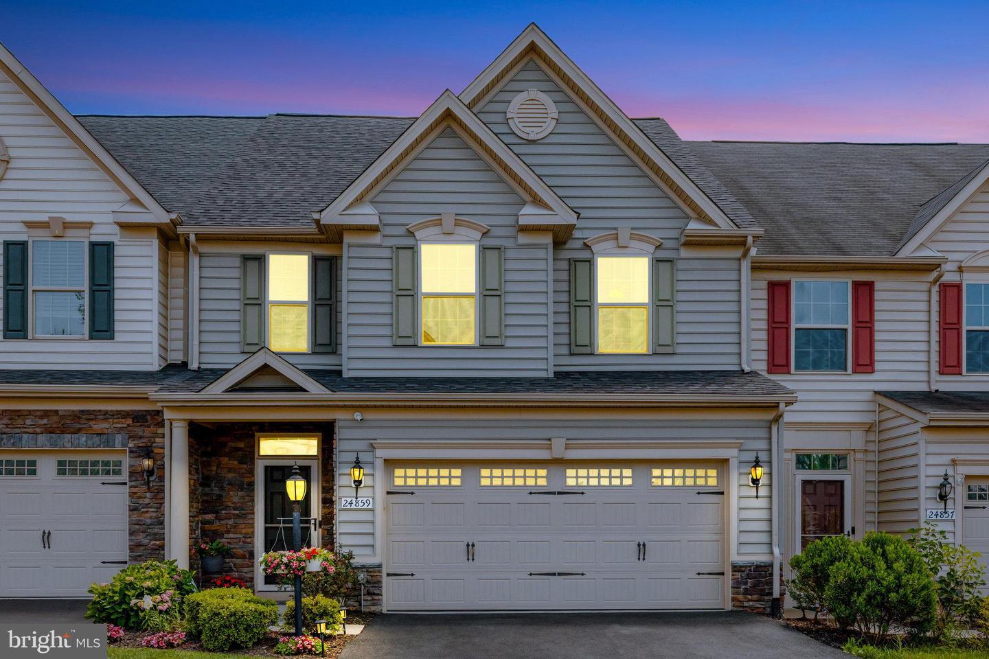 24859 HELMS TER, ALDIE, Virginia 20105, 3 Bedrooms Bedrooms, 8 Rooms Rooms,2 BathroomsBathrooms,Residential,For sale,24859 HELMS TER,VALO2099782 MLS # VALO2099782
