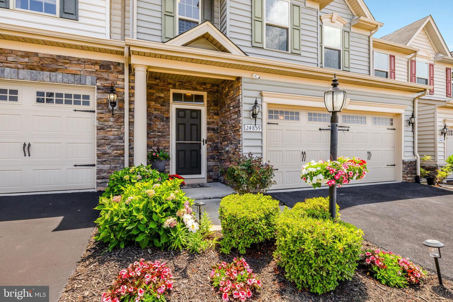 24859 HELMS TER, ALDIE, Virginia 20105, 3 Bedrooms Bedrooms, 8 Rooms Rooms,2 BathroomsBathrooms,Residential,For sale,24859 HELMS TER,VALO2099782 MLS # VALO2099782