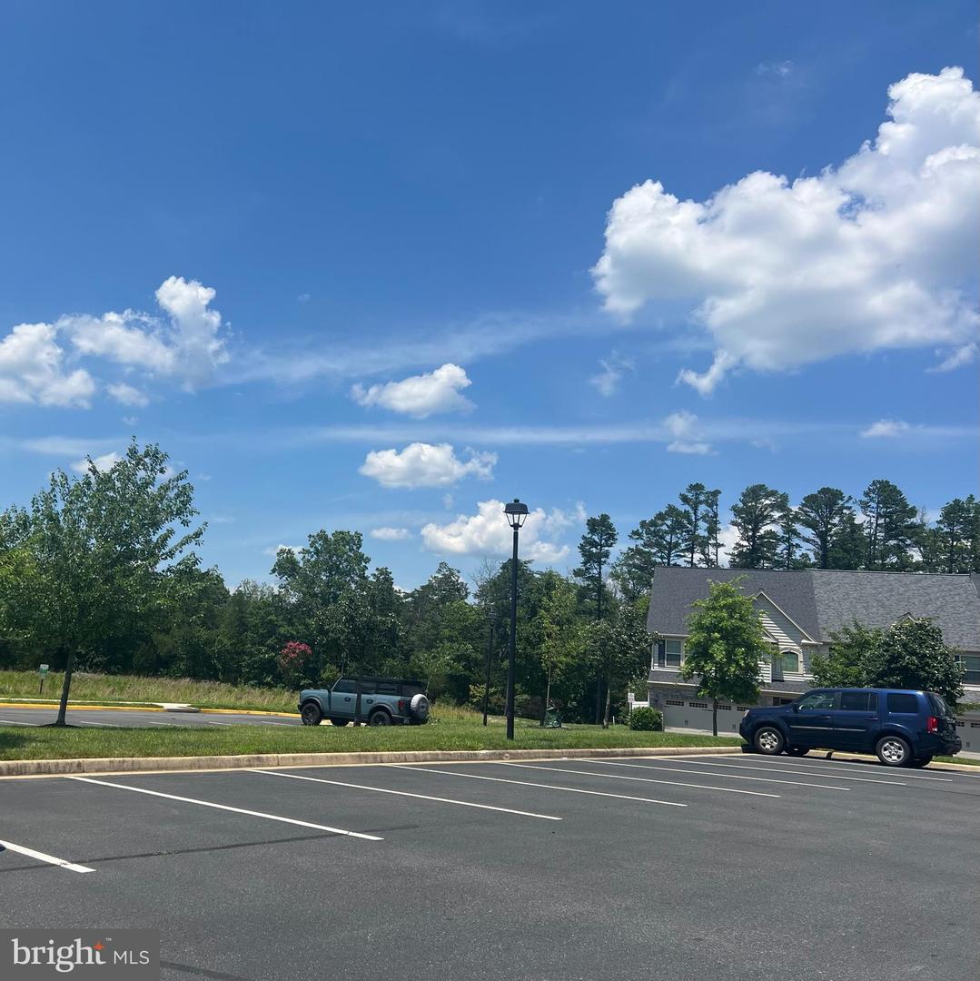 24859 HELMS TER, ALDIE, Virginia 20105, 3 Bedrooms Bedrooms, 8 Rooms Rooms,2 BathroomsBathrooms,Residential,For sale,24859 HELMS TER,VALO2099782 MLS # VALO2099782