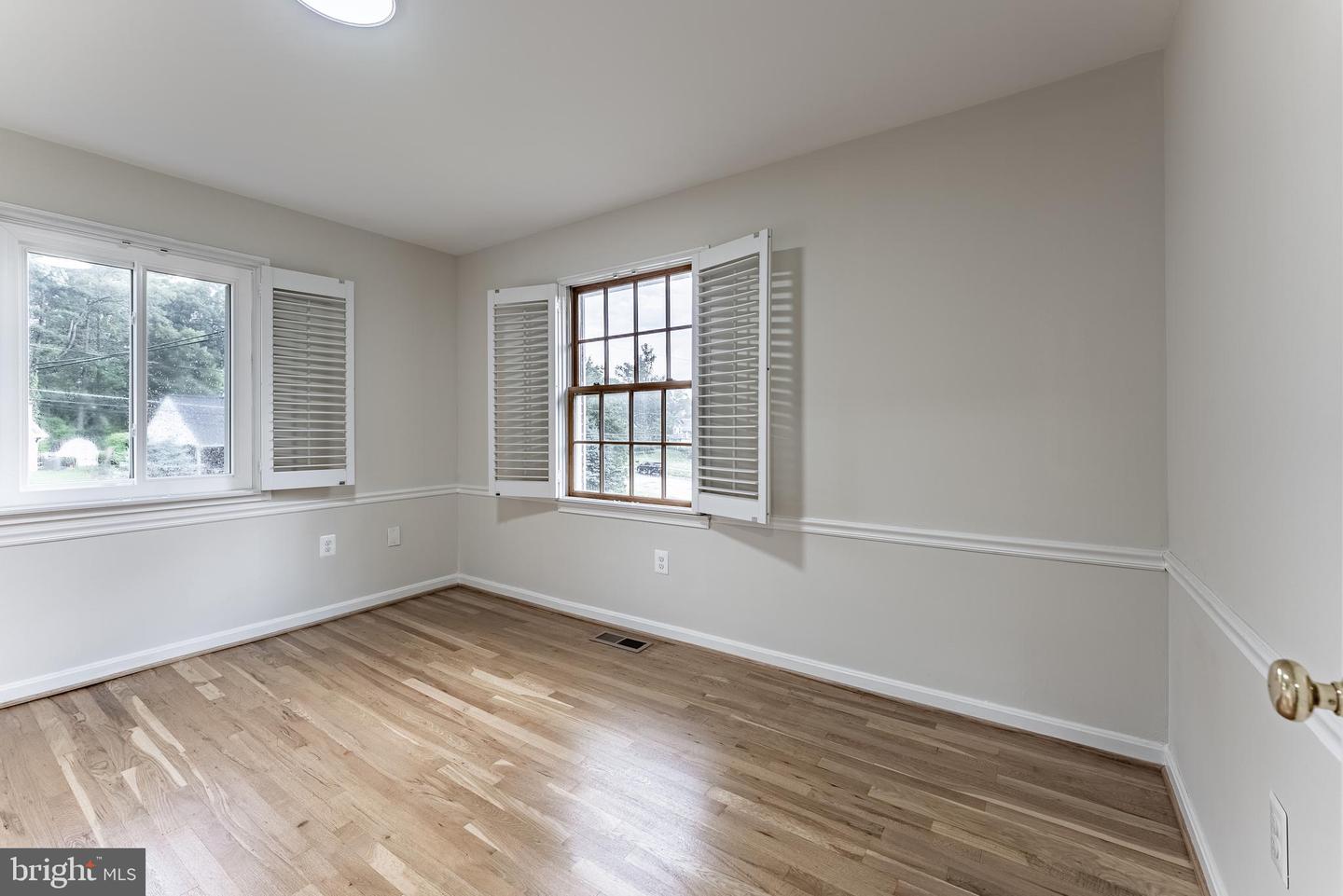 4716 PICKETT RD, FAIRFAX, Virginia 22032, 5 Bedrooms Bedrooms, ,2 BathroomsBathrooms,Residential,For sale,4716 PICKETT RD,VAFX2248048 MLS # VAFX2248048