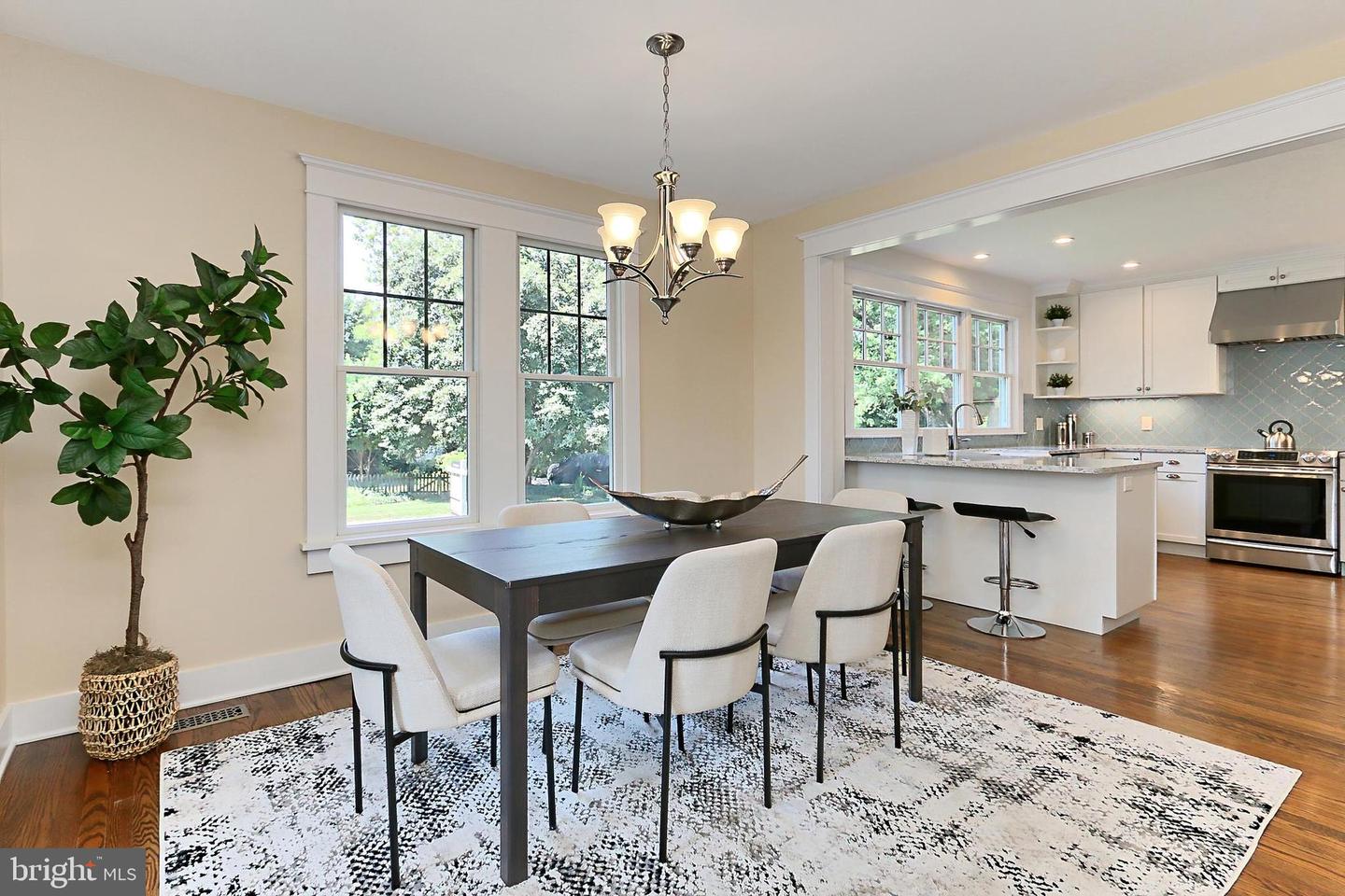 4615 1ST ST S, ARLINGTON, Virginia 22204, 4 Bedrooms Bedrooms, 9 Rooms Rooms,2 BathroomsBathrooms,Residential,For sale,4615 1ST ST S,VAAR2059368 MLS # VAAR2059368