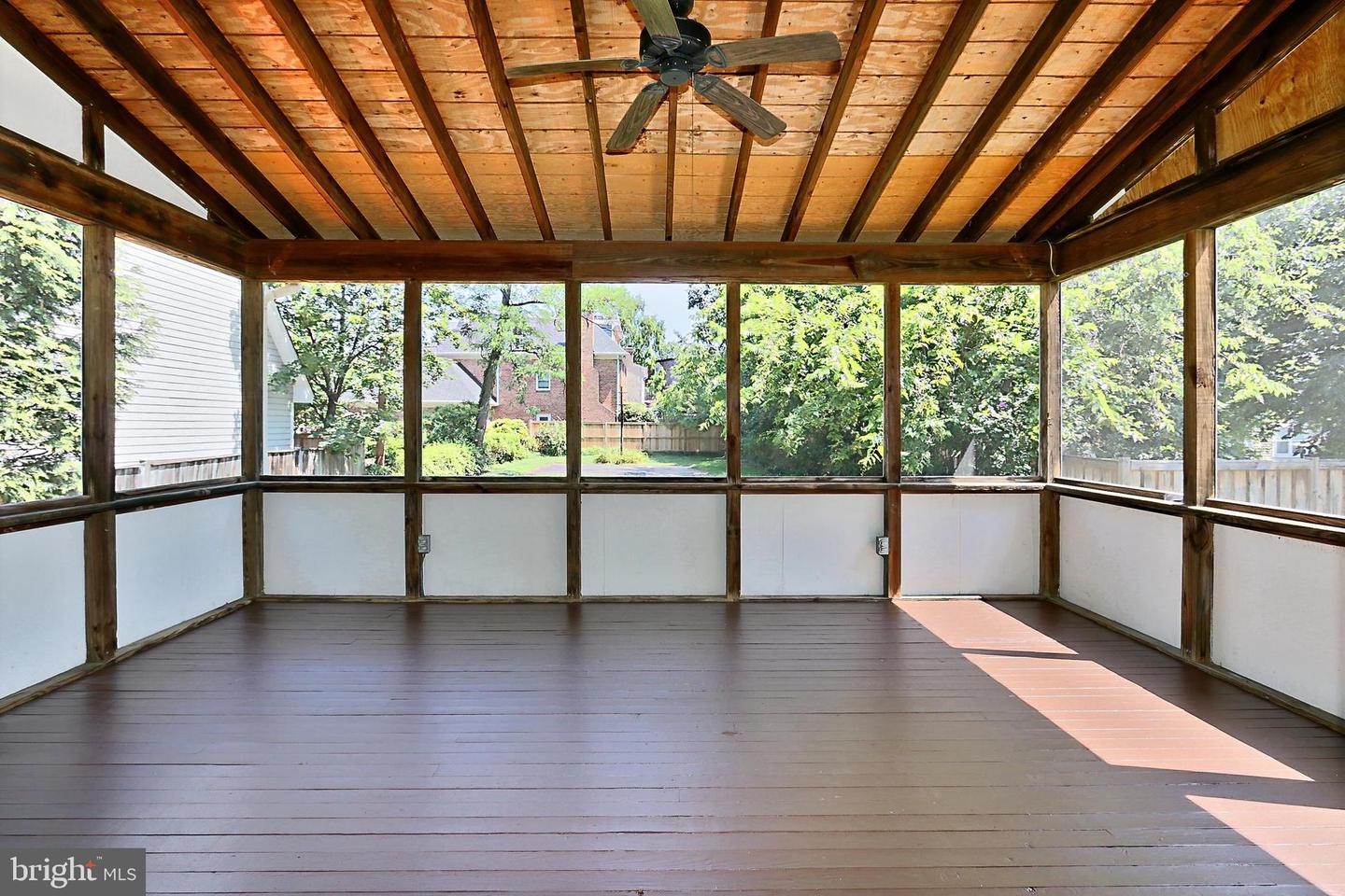 4615 1ST ST S, ARLINGTON, Virginia 22204, 4 Bedrooms Bedrooms, 9 Rooms Rooms,2 BathroomsBathrooms,Residential,For sale,4615 1ST ST S,VAAR2059368 MLS # VAAR2059368