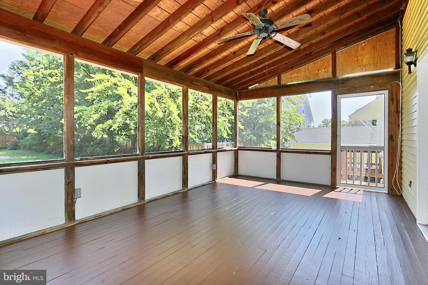 4615 1ST ST S, ARLINGTON, Virginia 22204, 4 Bedrooms Bedrooms, 9 Rooms Rooms,2 BathroomsBathrooms,Residential,For sale,4615 1ST ST S,VAAR2059368 MLS # VAAR2059368
