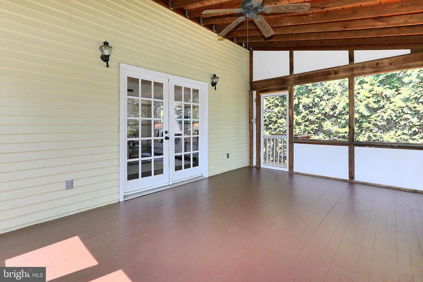 4615 1ST ST S, ARLINGTON, Virginia 22204, 4 Bedrooms Bedrooms, 9 Rooms Rooms,2 BathroomsBathrooms,Residential,For sale,4615 1ST ST S,VAAR2059368 MLS # VAAR2059368