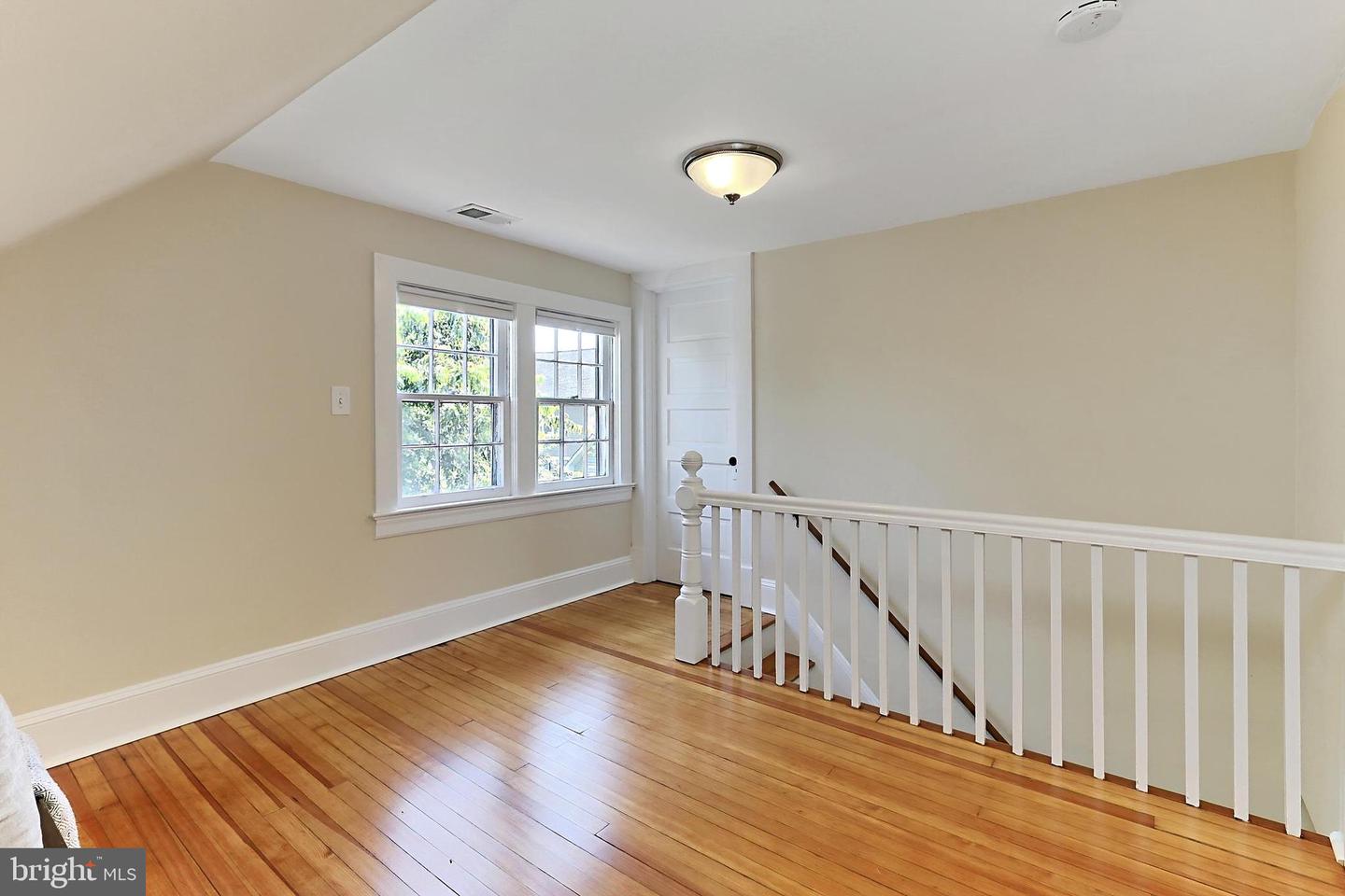 4615 1ST ST S, ARLINGTON, Virginia 22204, 4 Bedrooms Bedrooms, 9 Rooms Rooms,2 BathroomsBathrooms,Residential,For sale,4615 1ST ST S,VAAR2059368 MLS # VAAR2059368