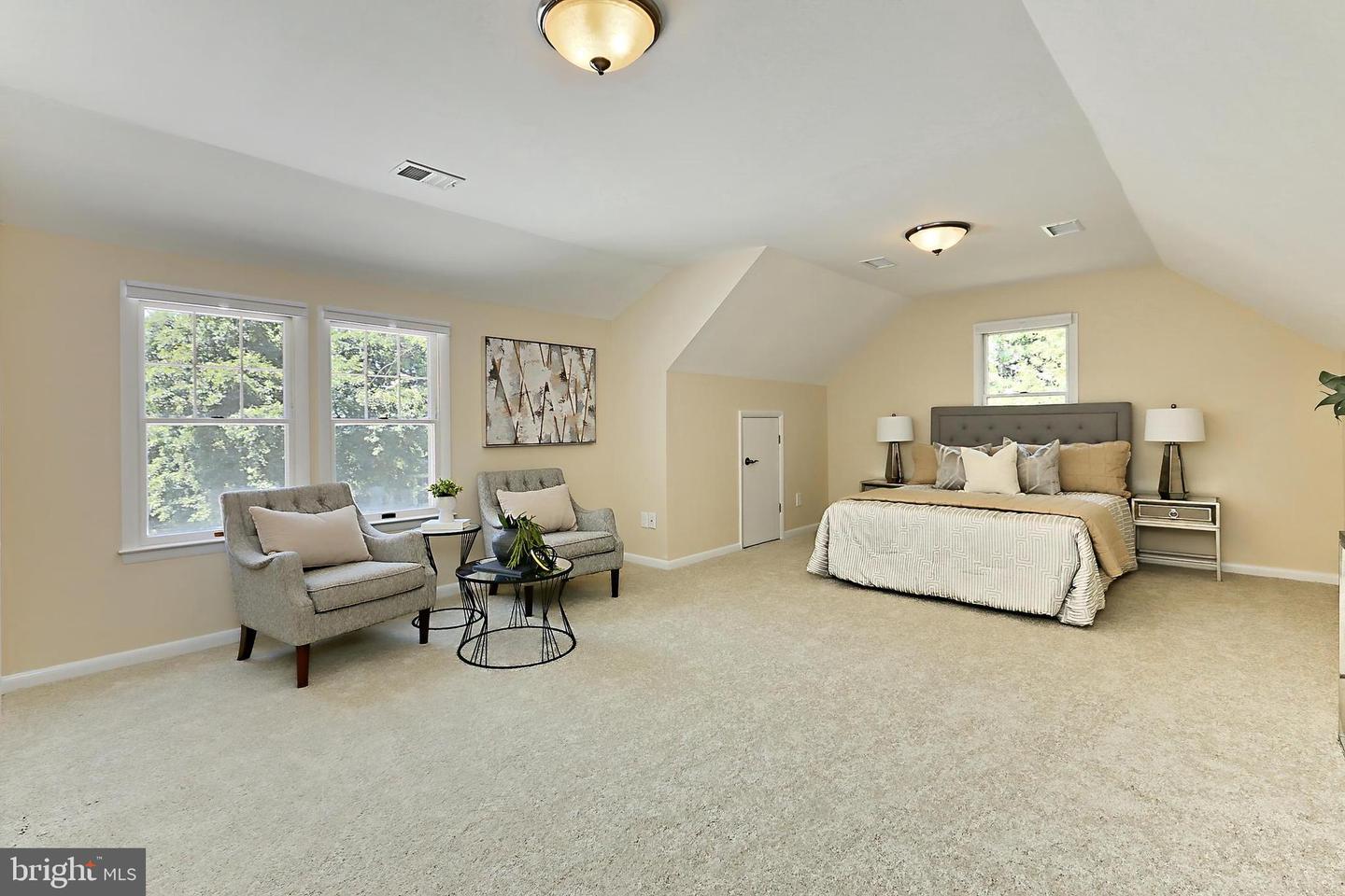 4615 1ST ST S, ARLINGTON, Virginia 22204, 4 Bedrooms Bedrooms, 9 Rooms Rooms,2 BathroomsBathrooms,Residential,For sale,4615 1ST ST S,VAAR2059368 MLS # VAAR2059368