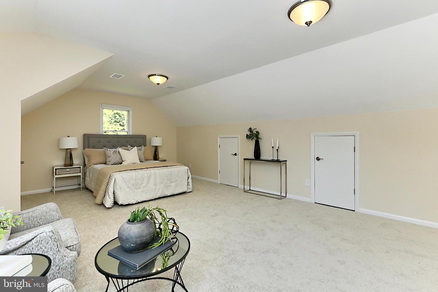 4615 1ST ST S, ARLINGTON, Virginia 22204, 4 Bedrooms Bedrooms, 9 Rooms Rooms,2 BathroomsBathrooms,Residential,For sale,4615 1ST ST S,VAAR2059368 MLS # VAAR2059368