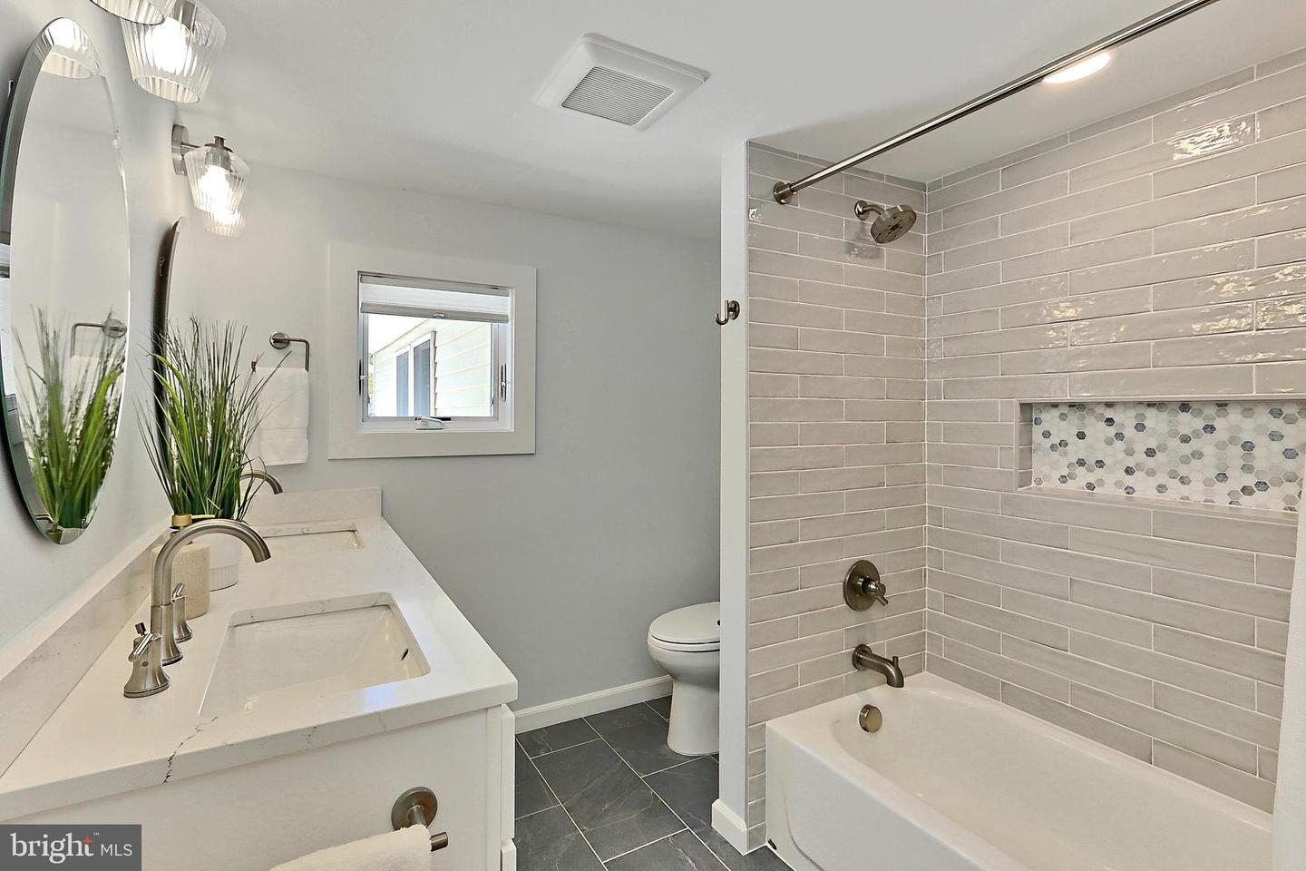 4615 1ST ST S, ARLINGTON, Virginia 22204, 4 Bedrooms Bedrooms, 9 Rooms Rooms,2 BathroomsBathrooms,Residential,For sale,4615 1ST ST S,VAAR2059368 MLS # VAAR2059368