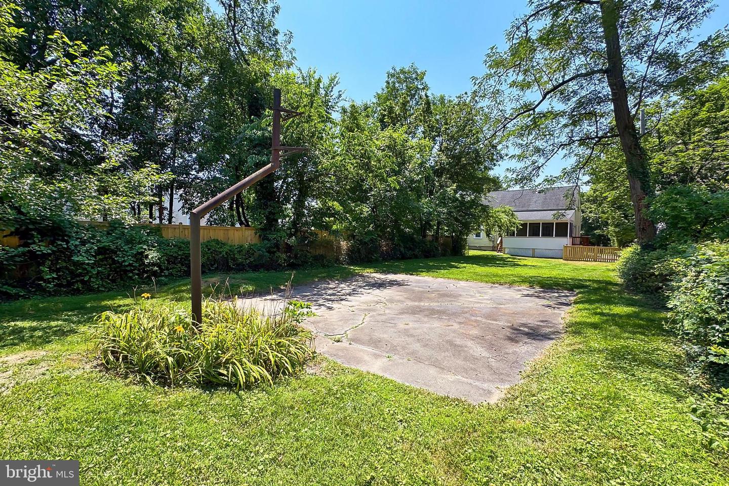 4615 1ST ST S, ARLINGTON, Virginia 22204, 4 Bedrooms Bedrooms, 9 Rooms Rooms,2 BathroomsBathrooms,Residential,For sale,4615 1ST ST S,VAAR2059368 MLS # VAAR2059368