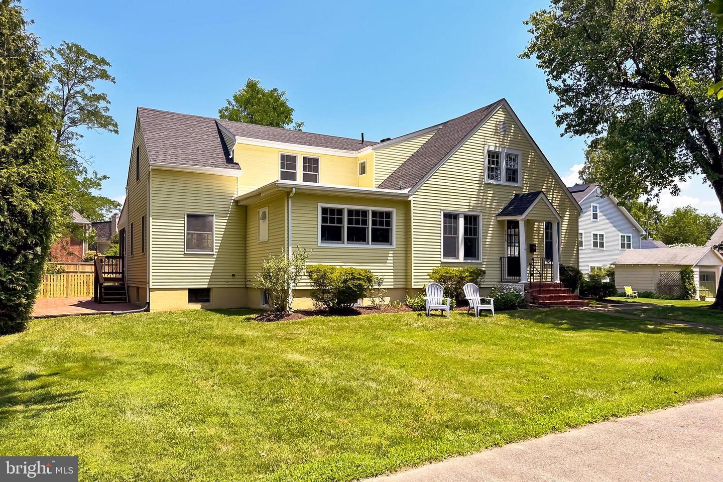 4615 1ST ST S, ARLINGTON, Virginia 22204, 4 Bedrooms Bedrooms, 9 Rooms Rooms,2 BathroomsBathrooms,Residential,For sale,4615 1ST ST S,VAAR2059368 MLS # VAAR2059368