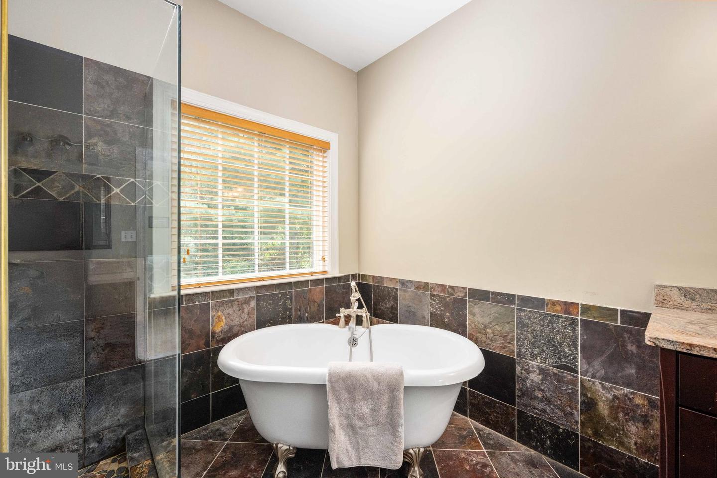 4 MONUMENT DR, STAFFORD, Virginia 22554, 5 Bedrooms Bedrooms, ,3 BathroomsBathrooms,Residential,For sale,4 MONUMENT DR,VAST2039944 MLS # VAST2039944