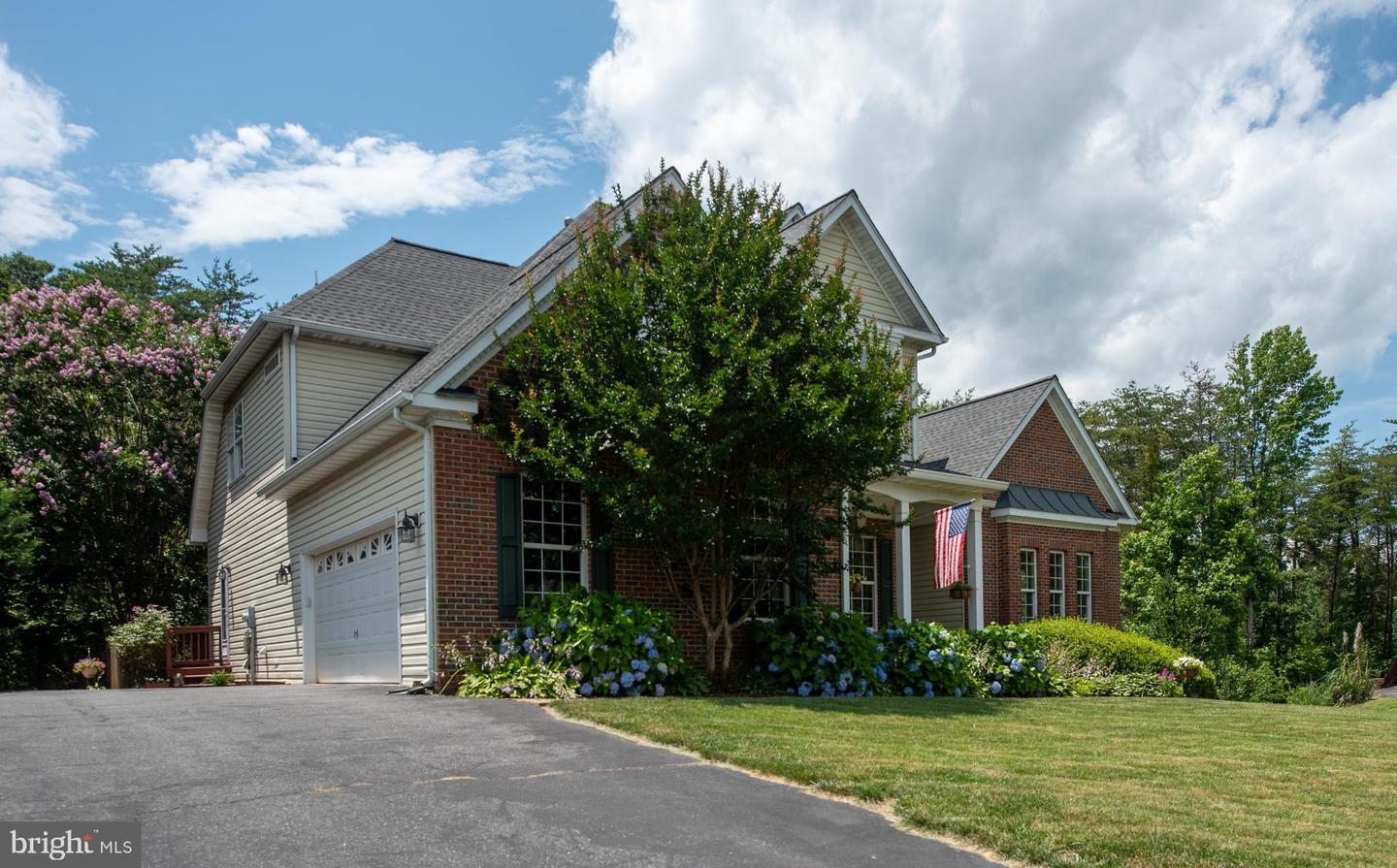 4 MONUMENT DR, STAFFORD, Virginia 22554, 5 Bedrooms Bedrooms, ,3 BathroomsBathrooms,Residential,For sale,4 MONUMENT DR,VAST2039944 MLS # VAST2039944