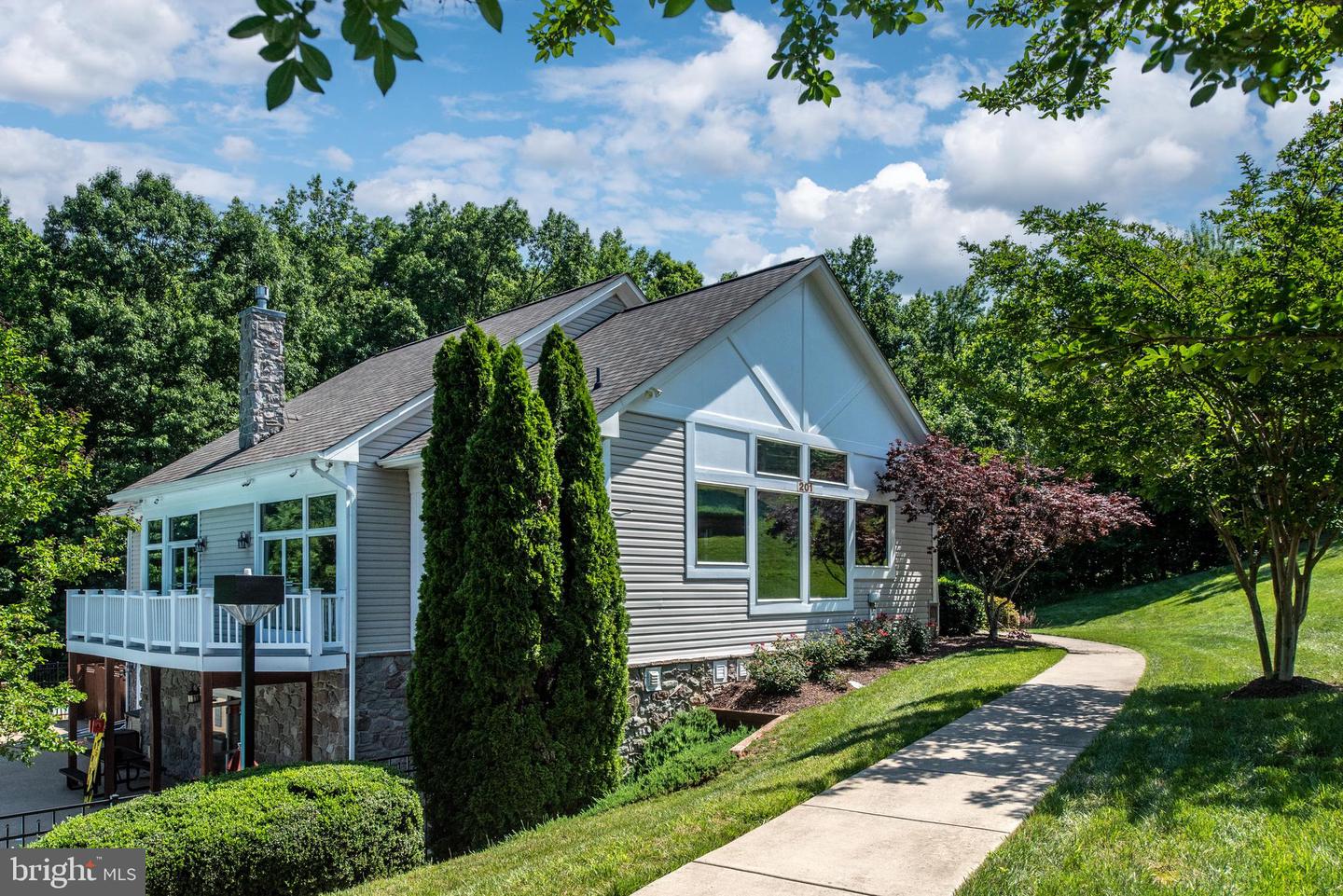 4 MONUMENT DR, STAFFORD, Virginia 22554, 5 Bedrooms Bedrooms, ,3 BathroomsBathrooms,Residential,For sale,4 MONUMENT DR,VAST2039944 MLS # VAST2039944