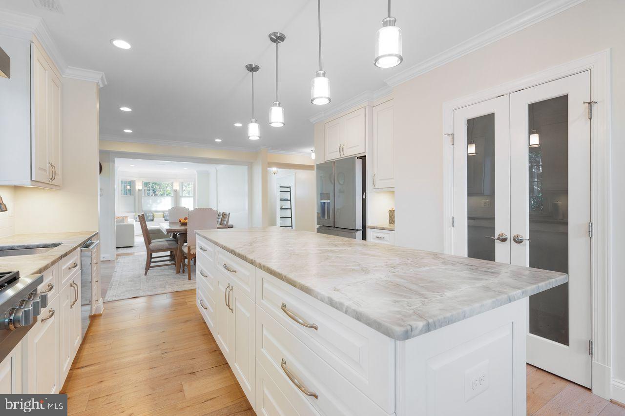 629 N ILLINOIS ST, ARLINGTON, Virginia 22205, 5 Bedrooms Bedrooms, ,3 BathroomsBathrooms,Residential,For sale,629 N ILLINOIS ST,VAAR2059374 MLS # VAAR2059374