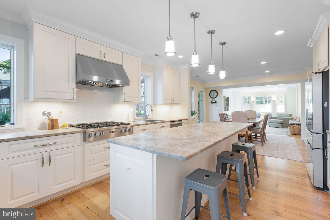 629 N ILLINOIS ST, ARLINGTON, Virginia 22205, 5 Bedrooms Bedrooms, ,3 BathroomsBathrooms,Residential,For sale,629 N ILLINOIS ST,VAAR2059374 MLS # VAAR2059374