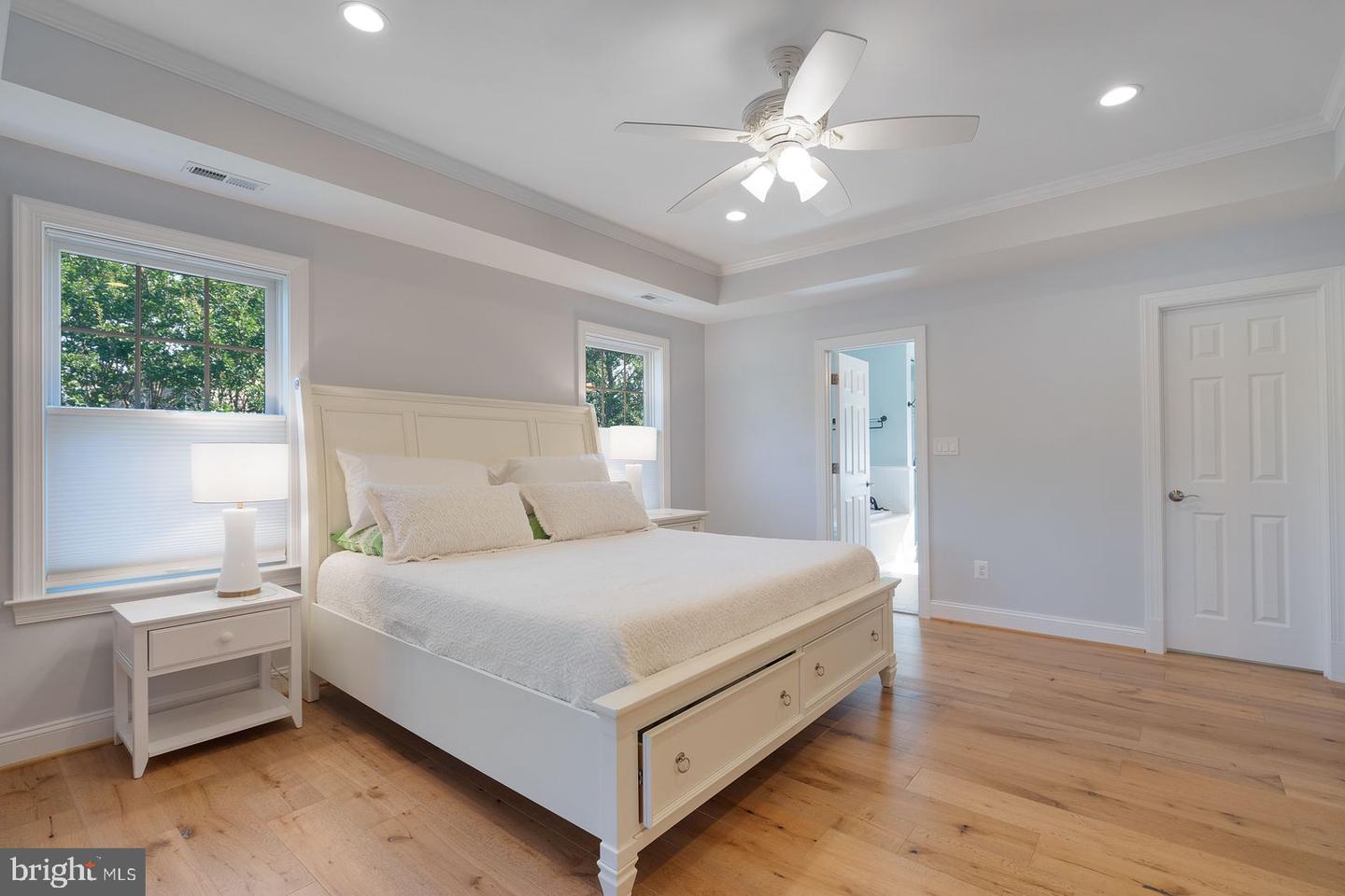 629 N ILLINOIS ST, ARLINGTON, Virginia 22205, 5 Bedrooms Bedrooms, ,3 BathroomsBathrooms,Residential,For sale,629 N ILLINOIS ST,VAAR2059374 MLS # VAAR2059374