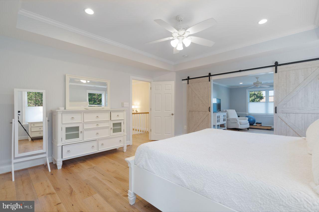 629 N ILLINOIS ST, ARLINGTON, Virginia 22205, 5 Bedrooms Bedrooms, ,3 BathroomsBathrooms,Residential,For sale,629 N ILLINOIS ST,VAAR2059374 MLS # VAAR2059374