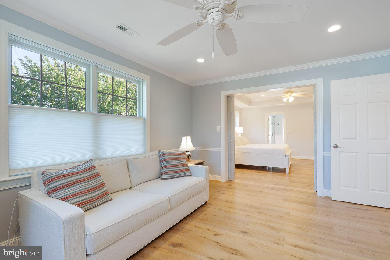 629 N ILLINOIS ST, ARLINGTON, Virginia 22205, 5 Bedrooms Bedrooms, ,3 BathroomsBathrooms,Residential,For sale,629 N ILLINOIS ST,VAAR2059374 MLS # VAAR2059374