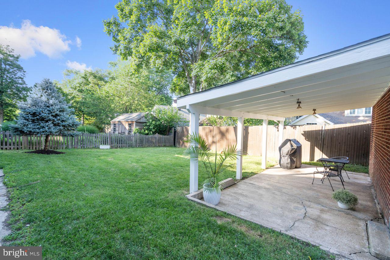 629 N ILLINOIS ST, ARLINGTON, Virginia 22205, 5 Bedrooms Bedrooms, ,3 BathroomsBathrooms,Residential,For sale,629 N ILLINOIS ST,VAAR2059374 MLS # VAAR2059374