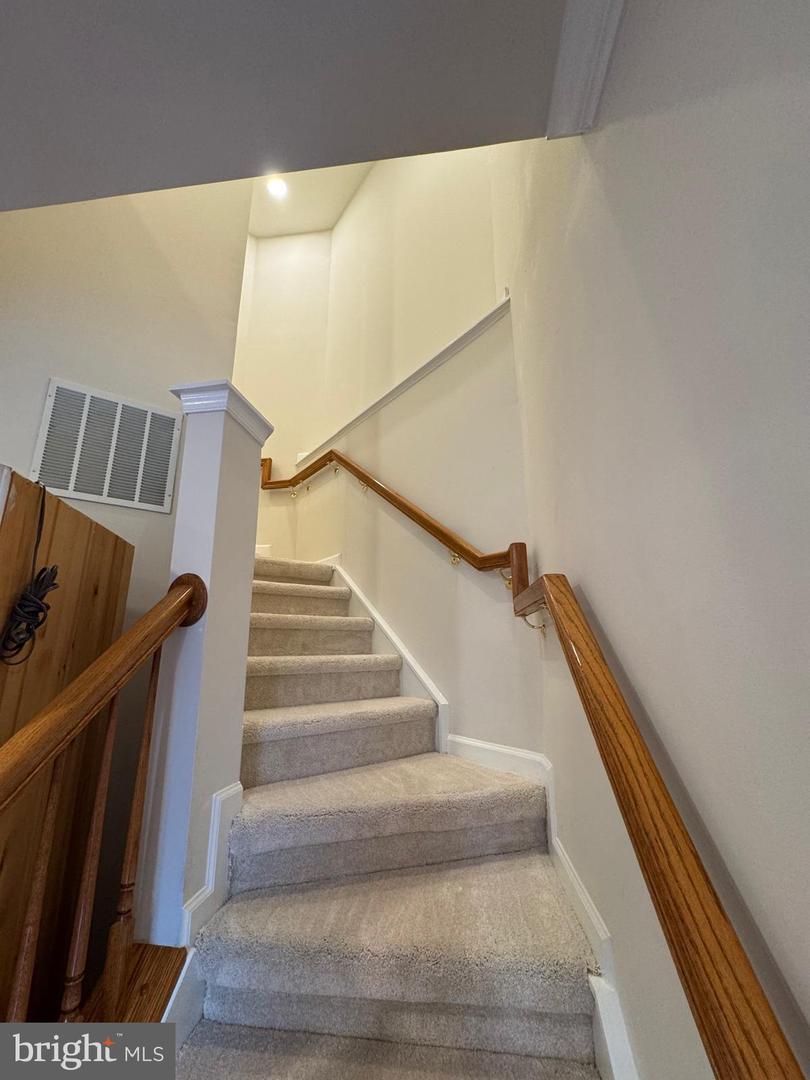5025 MURTHA ST, ALEXANDRIA, Virginia 22304, 3 Bedrooms Bedrooms, ,2 BathroomsBathrooms,Residential,For sale,5025 MURTHA ST,VAAX2046602 MLS # VAAX2046602