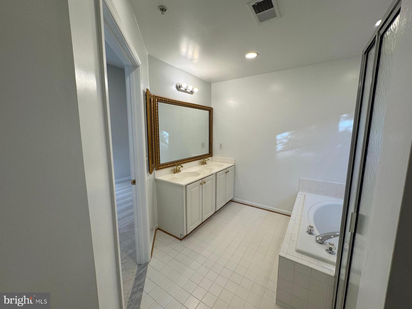 5025 MURTHA ST, ALEXANDRIA, Virginia 22304, 3 Bedrooms Bedrooms, ,2 BathroomsBathrooms,Residential,For sale,5025 MURTHA ST,VAAX2046602 MLS # VAAX2046602