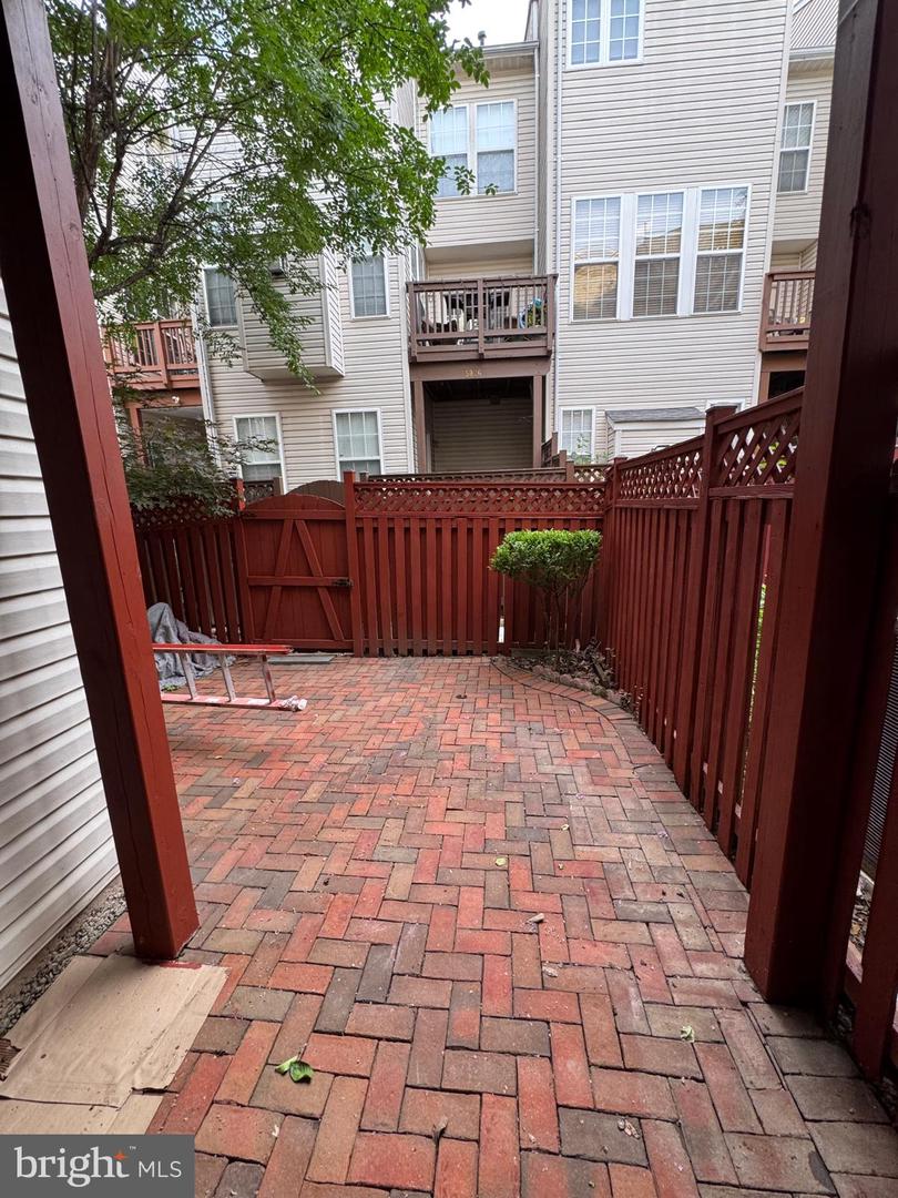 5025 MURTHA ST, ALEXANDRIA, Virginia 22304, 3 Bedrooms Bedrooms, ,2 BathroomsBathrooms,Residential,For sale,5025 MURTHA ST,VAAX2046602 MLS # VAAX2046602