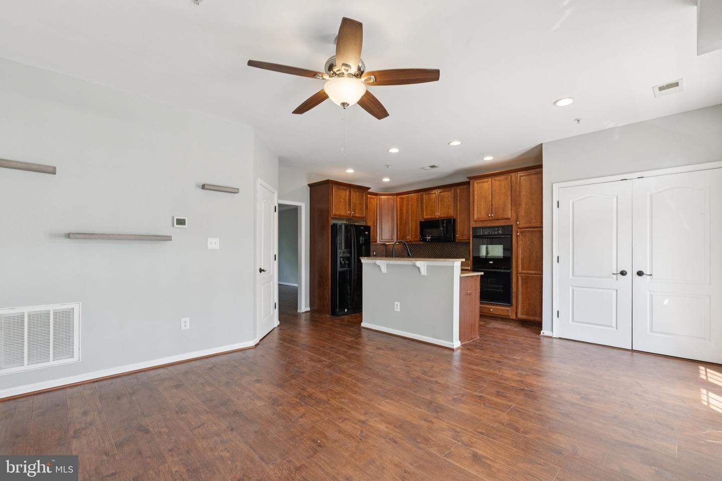 7072 LITTLE THAMES DR, GAINESVILLE, Virginia 20155, 3 Bedrooms Bedrooms, ,2 BathroomsBathrooms,Residential,For sale,7072 LITTLE THAMES DR,VAPW2097316 MLS # VAPW2097316