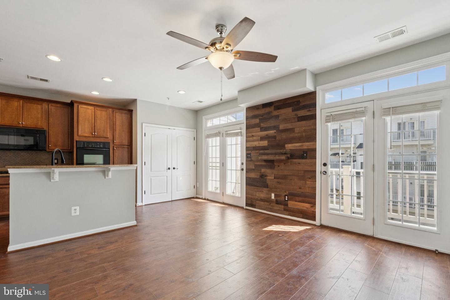 7072 LITTLE THAMES DR, GAINESVILLE, Virginia 20155, 3 Bedrooms Bedrooms, ,2 BathroomsBathrooms,Residential,For sale,7072 LITTLE THAMES DR,VAPW2097316 MLS # VAPW2097316