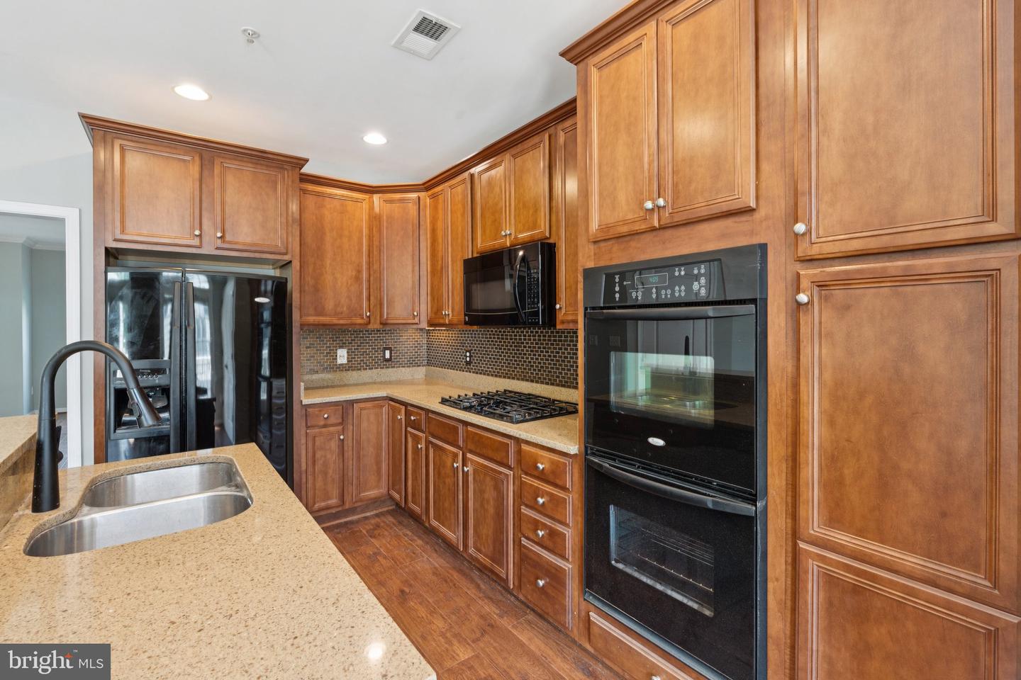 7072 LITTLE THAMES DR, GAINESVILLE, Virginia 20155, 3 Bedrooms Bedrooms, ,2 BathroomsBathrooms,Residential,For sale,7072 LITTLE THAMES DR,VAPW2097316 MLS # VAPW2097316