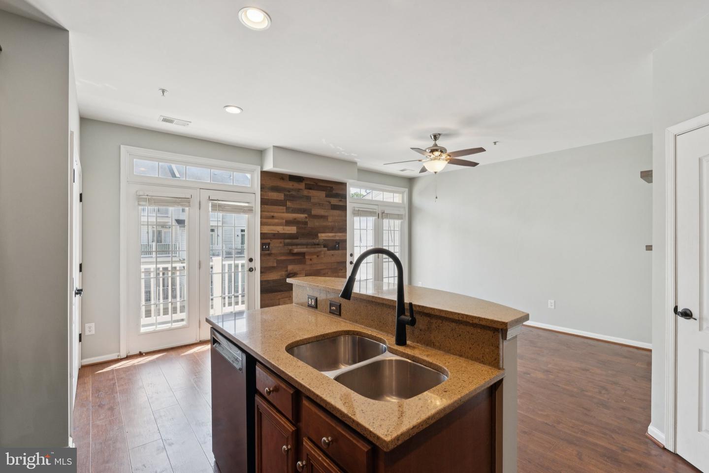 7072 LITTLE THAMES DR, GAINESVILLE, Virginia 20155, 3 Bedrooms Bedrooms, ,2 BathroomsBathrooms,Residential,For sale,7072 LITTLE THAMES DR,VAPW2097316 MLS # VAPW2097316