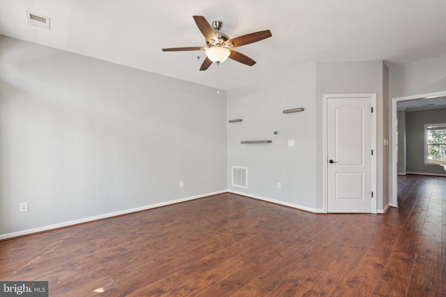 7072 LITTLE THAMES DR, GAINESVILLE, Virginia 20155, 3 Bedrooms Bedrooms, ,2 BathroomsBathrooms,Residential,For sale,7072 LITTLE THAMES DR,VAPW2097316 MLS # VAPW2097316