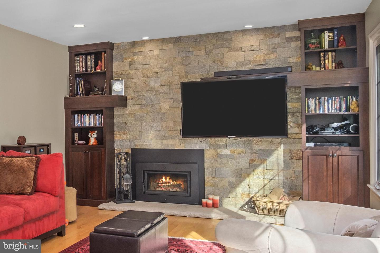11603 AUBURN GROVE CT, RESTON, Virginia 20194, 5 Bedrooms Bedrooms, ,3 BathroomsBathrooms,Residential,For sale,11603 AUBURN GROVE CT,VAFX2248270 MLS # VAFX2248270
