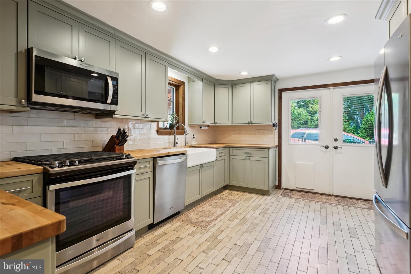 133 N HIGHLAND ST N, ARLINGTON, Virginia 22201, 4 Bedrooms Bedrooms, ,2 BathroomsBathrooms,Residential,For sale,133 N HIGHLAND ST N,VAAR2059456 MLS # VAAR2059456