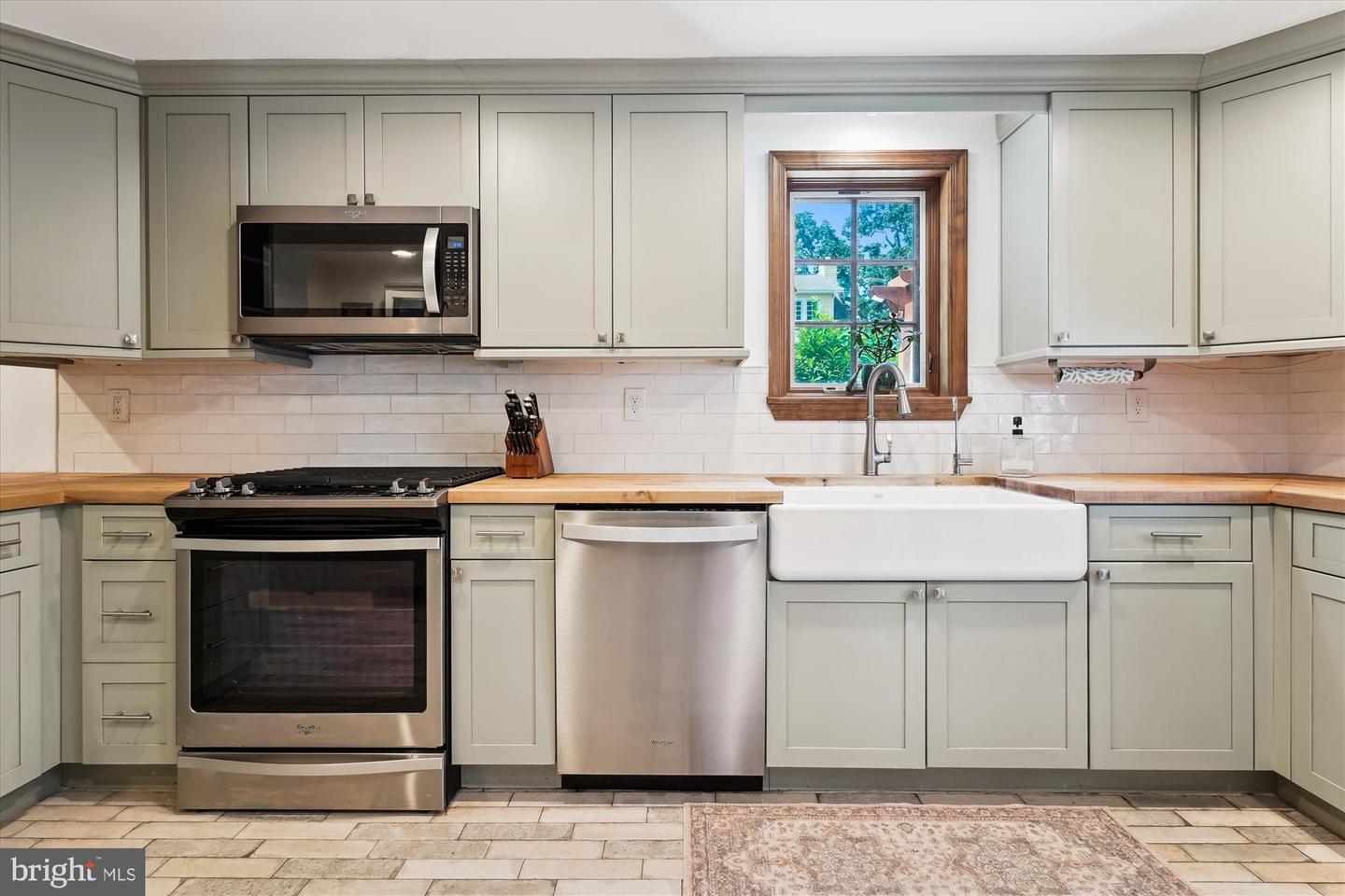 133 N HIGHLAND ST N, ARLINGTON, Virginia 22201, 4 Bedrooms Bedrooms, ,2 BathroomsBathrooms,Residential,For sale,133 N HIGHLAND ST N,VAAR2059456 MLS # VAAR2059456