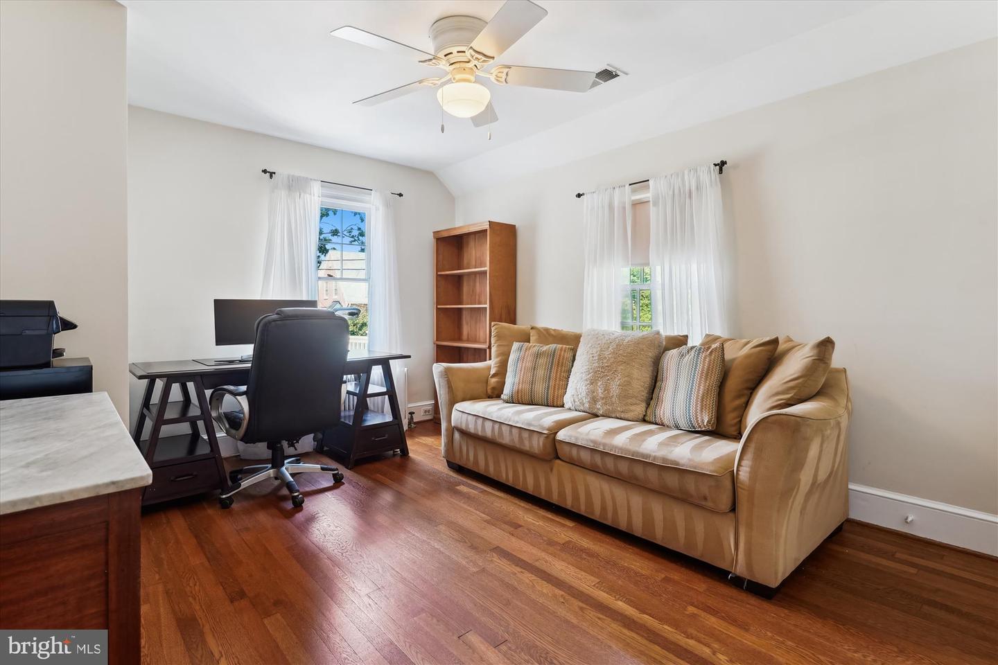 133 N HIGHLAND ST N, ARLINGTON, Virginia 22201, 4 Bedrooms Bedrooms, ,2 BathroomsBathrooms,Residential,For sale,133 N HIGHLAND ST N,VAAR2059456 MLS # VAAR2059456