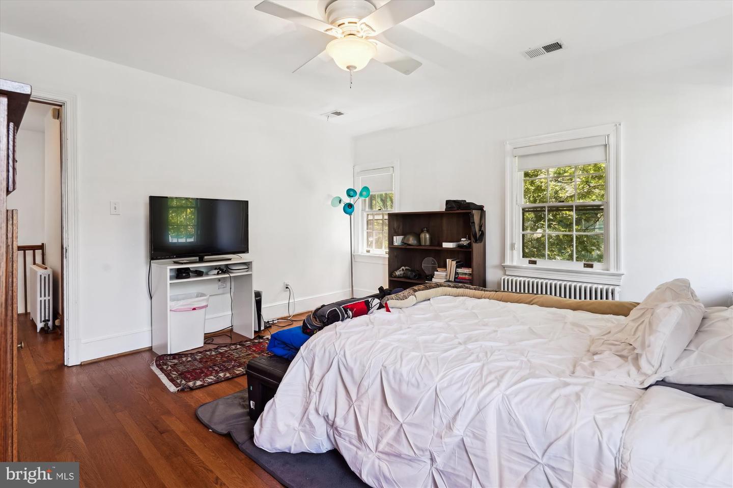 133 N HIGHLAND ST N, ARLINGTON, Virginia 22201, 4 Bedrooms Bedrooms, ,2 BathroomsBathrooms,Residential,For sale,133 N HIGHLAND ST N,VAAR2059456 MLS # VAAR2059456