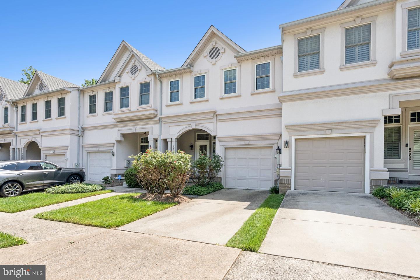 2009 MAGARITY CT, FALLS CHURCH, Virginia 22043, 4 Bedrooms Bedrooms, ,3 BathroomsBathrooms,Residential,For sale,2009 MAGARITY CT,VAFX2248806 MLS # VAFX2248806